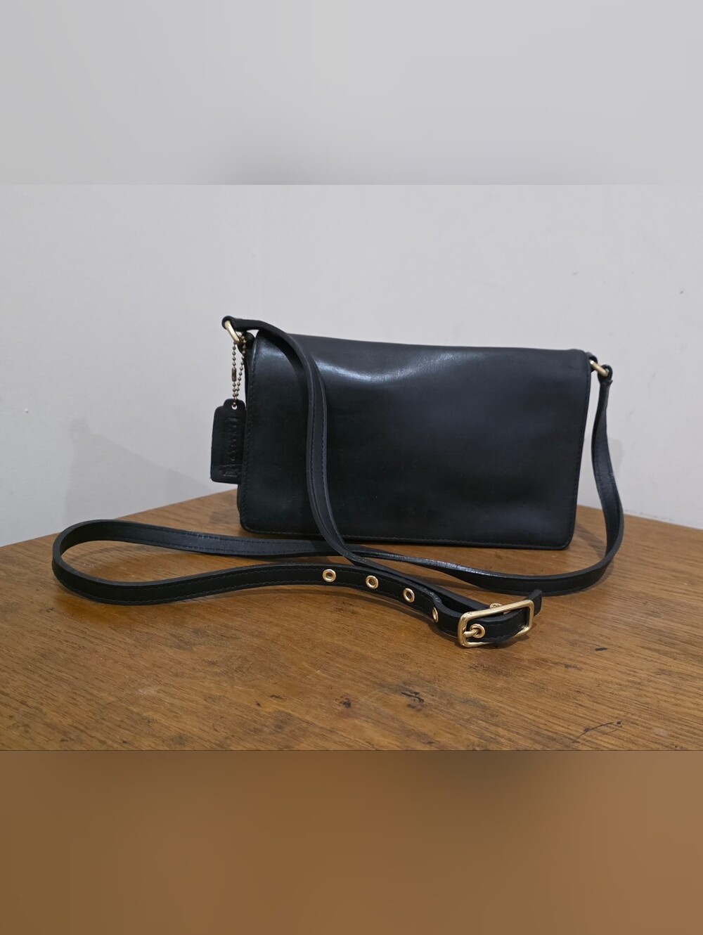 Vintage Coach black Cowhide Leather Crossbody Bag